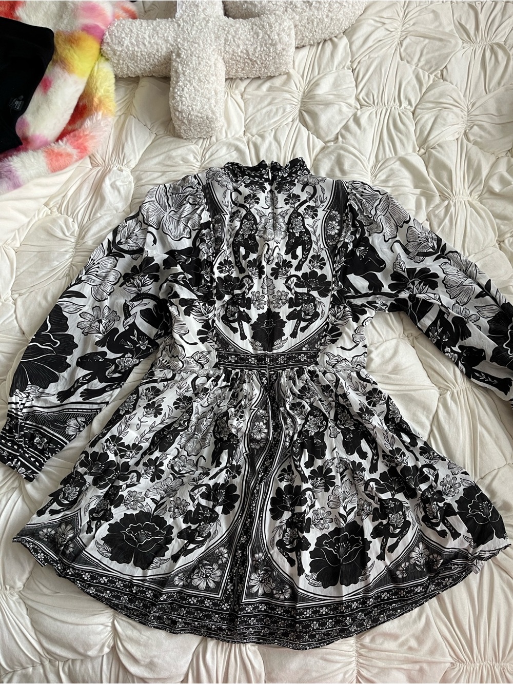 FARM Rio Black and White Floral Mini Dress - Picture 6 of 8